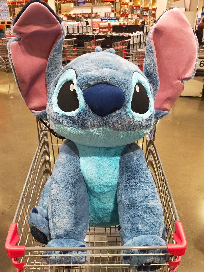 【新品未使用】即日発送　送料込　コストコ　特大　スティッチ スティッチコストコ 特大スティッチぬいぐるみの在庫情報:コストコで在庫番